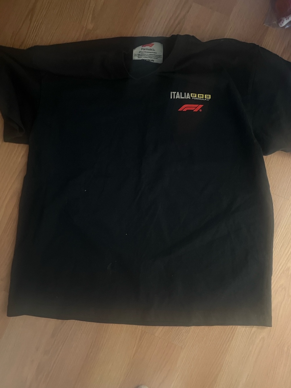 VIRAL🚨NWOT MENS Formula 1 Italia Black Graphic Tee🚨